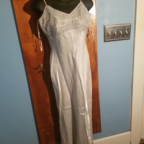 Rhapsody dress - Picture 2 of 5